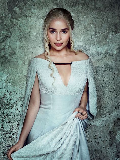 emilia clarke nip|Emilia Clarke: Game of Thrones Daenerys Targaryen .